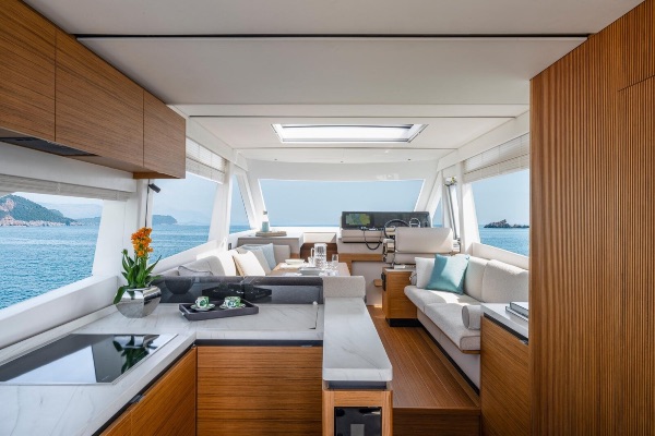 Yacht cleaning